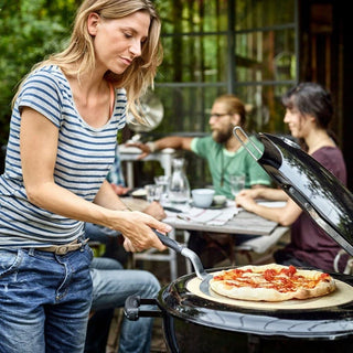 WEBER Pizzas Pizza tray WEBER with swivel handle, 32 x 4 x 39 cm (without handle)